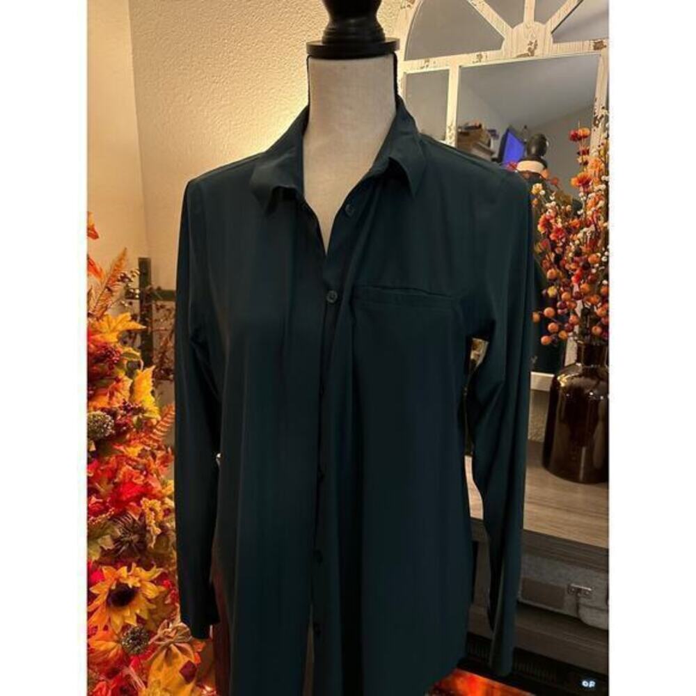 Athleta button up blouse‎ size small